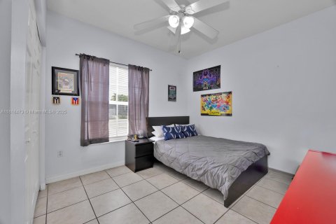 Villa ou maison à vendre à Miami, Floride: 3 chambres, 122.45 m2 № 1779270 - photo 12