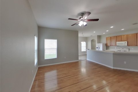 Villa ou maison à louer à Brooksville, Floride: 3 chambres, 172.89 m2 № 1911930 - photo 4