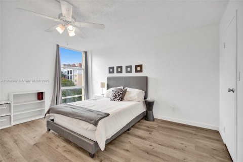 Copropriété à louer à Sunny Isles Beach, Floride: 1 chambre, 67.35 m2 № 1964717 - photo 7