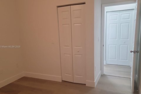 Villa ou maison à vendre à Homestead, Floride: 5 chambres, 253.81 m2 № 1671925 - photo 12