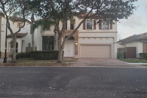 Villa ou maison à vendre à Homestead, Floride: 5 chambres, 253.81 m2 № 1671925 - photo 3