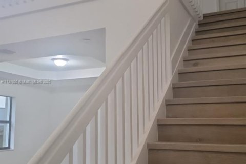 Villa ou maison à vendre à Homestead, Floride: 5 chambres, 253.81 m2 № 1671925 - photo 8