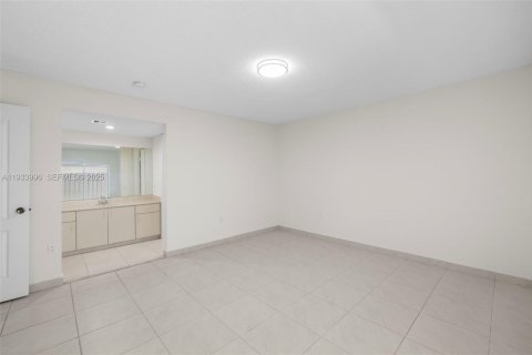 Снять в аренду кондоминиум в Хайалиа, Флорида 2 спальни, 103.12м2, № 1992389 - фото 22