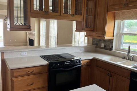 Condominio en venta en Orlando, Florida, 3 dormitorios, 255.48 m2 № 2294985 - foto 2