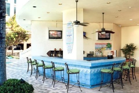 Купить кондоминиум в Санни-Айлс-Бич, Флорида 1 спальня, 86.4м2, № 2044010 - фото 5