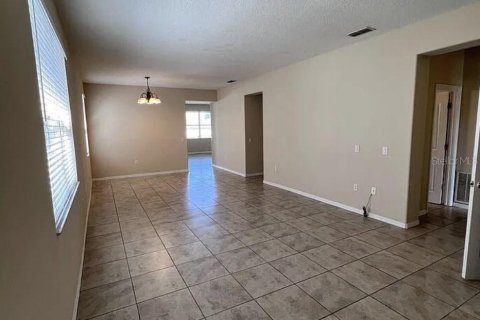 Villa ou maison à louer à Davenport, Floride: 4 chambres, 182.09 m2 № 2425361 - photo 7