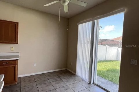 Villa ou maison à louer à Davenport, Floride: 4 chambres, 182.09 m2 № 2425361 - photo 6