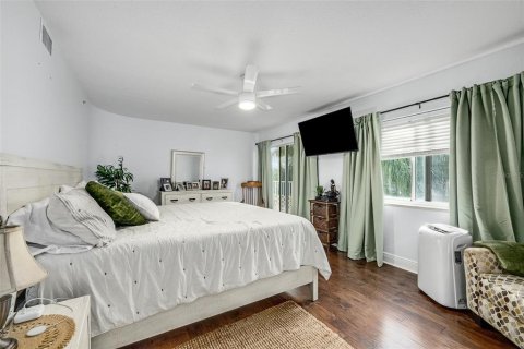 Condo in Cape Canaveral, Florida, 3 bedrooms  № 2109770 - photo 16