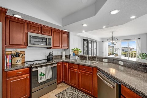 Condo in Cape Canaveral, Florida, 3 bedrooms  № 2109770 - photo 8