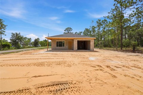 House in Williston, Florida 2 bedrooms, 125.7 sq.m. № 2208022