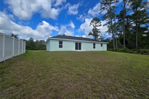 House in Ocklawaha, Florida 3 bedrooms, 121.7 sq.m. № 2226013 - photo 2