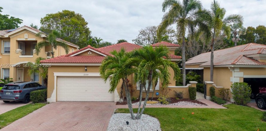 Villa ou maison à Coral Springs, Floride 3 chambres, 152.08 m2 № 2076582