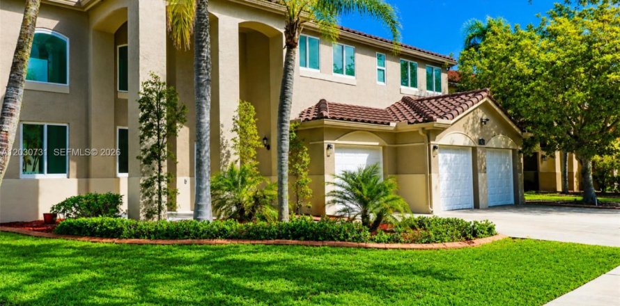 Casa en Weston, Florida 5 dormitorios, 309.46 m2 № 2077599