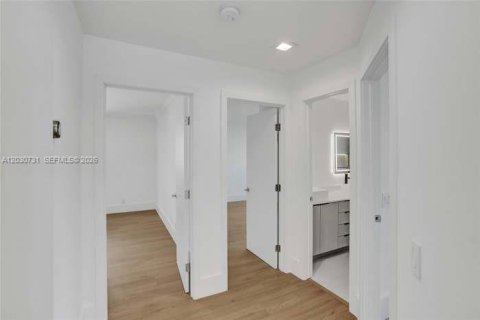 Casa en alquiler en Weston, Florida, 5 dormitorios, 309.46 m2 № 2077599 - foto 17