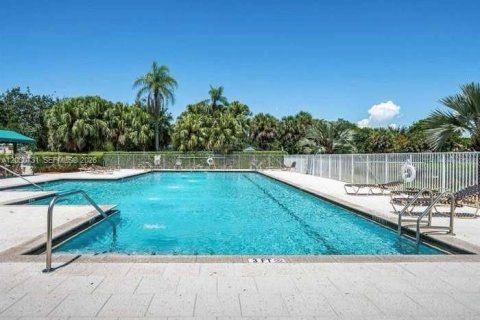 Casa en alquiler en Weston, Florida, 5 dormitorios, 309.46 m2 № 2077599 - foto 21