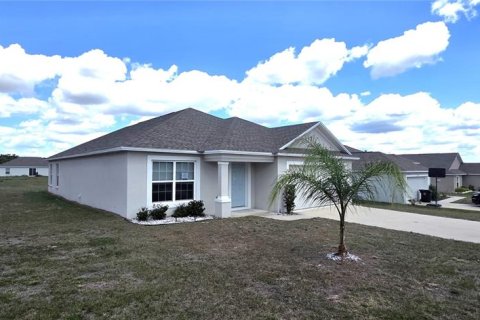 House in Frostproof, Florida 4 bedrooms, 180.79 sq.m. № 2210367 - photo 4