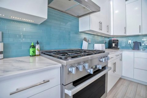 Купить виллу или дом в Орландо, Флорида 7 комнат, 222.04м2, № 2094331 - фото 14