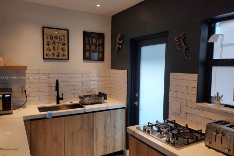 Снять в аренду виллу или дом в Майами, Флорида 46.45м2, № 2035643 - фото 25