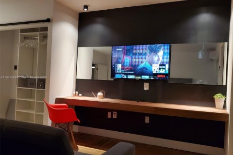 Снять в аренду виллу или дом в Майами, Флорида 46.45м2, № 2035643 - фото 15