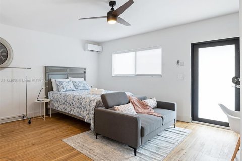 Снять в аренду виллу или дом в Майами, Флорида 46.45м2, № 2035643 - фото 2