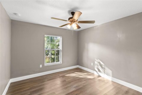 Villa ou maison à louer à Kissimmee, Floride: 3 chambres, 210.89 m2 № 1344615 - photo 29