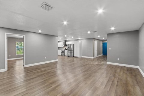 Villa ou maison à louer à Kissimmee, Floride: 3 chambres, 210.89 m2 № 1344615 - photo 15