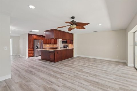 Villa ou maison à vendre à Apollo Beach, Floride: 3 chambres, 181.44 m2 № 1876092 - photo 8