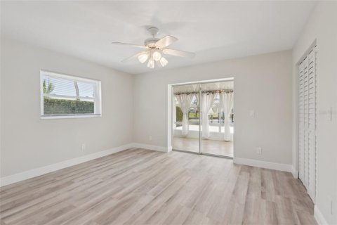 Villa ou maison à vendre à Apollo Beach, Floride: 3 chambres, 181.44 m2 № 1876092 - photo 23