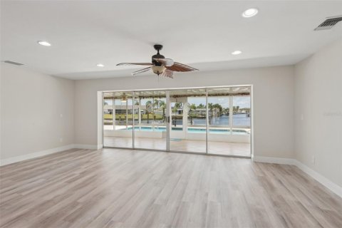 Villa ou maison à vendre à Apollo Beach, Floride: 3 chambres, 181.44 m2 № 1876092 - photo 6