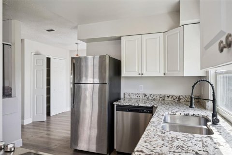Villa ou maison à vendre à Orlando, Floride: 3 chambres, 112.13 m2 № 2347593 - photo 7