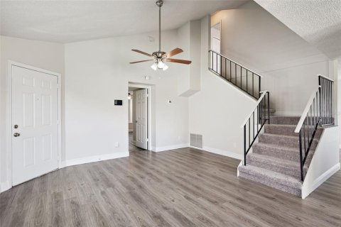 Villa ou maison à vendre à Orlando, Floride: 3 chambres, 112.13 m2 № 2347593 - photo 3