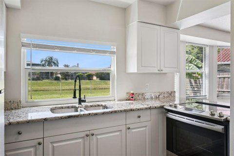 Villa ou maison à vendre à Orlando, Floride: 3 chambres, 112.13 m2 № 2347593 - photo 6