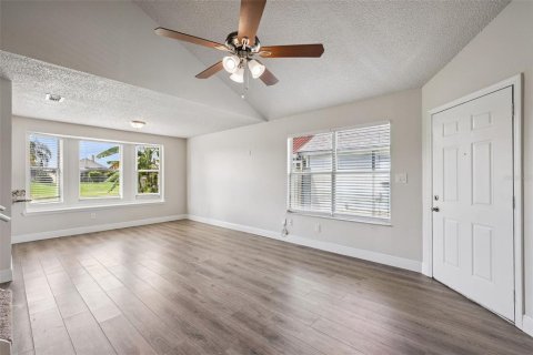 Villa ou maison à vendre à Orlando, Floride: 3 chambres, 112.13 m2 № 2347593 - photo 5