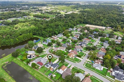 Villa ou maison à vendre à Orlando, Floride: 3 chambres, 112.13 m2 № 2347593 - photo 25