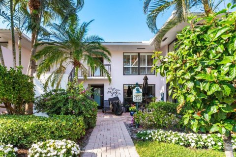 Condo in Boynton Beach, Florida, 3 bedrooms № 2082209