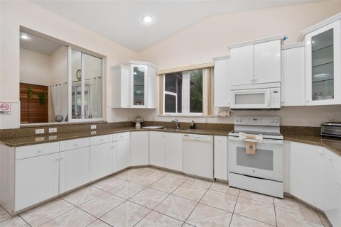Купить виллу или дом в Норт-Порт, Флорида 4 комнаты, 201.78м2, № 2212514 - фото 13