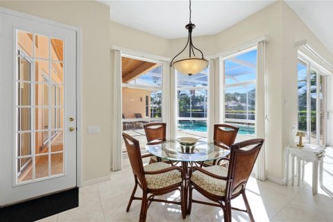 Villa ou maison à vendre à University Park, Floride: 4 chambres, 293.66 m2 № 2419222 - photo 6