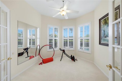 Villa ou maison à vendre à University Park, Floride: 4 chambres, 293.66 m2 № 2419222 - photo 12