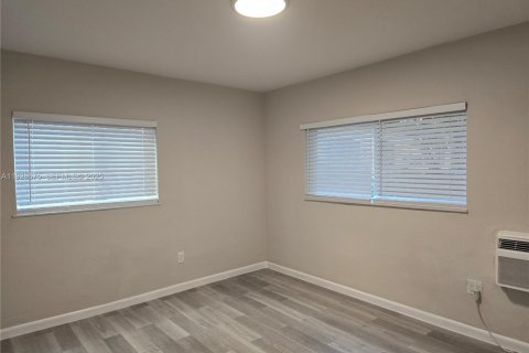 Apartment in Miami Beach, Florida 1 bedroom, 65.03 sq.m. № 1991348 - photo 12