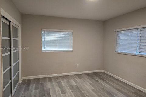 Apartment in Miami Beach, Florida 1 bedroom, 65.03 sq.m. № 1991348 - photo 8