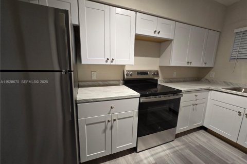 Apartment in Miami Beach, Florida 1 bedroom, 65.03 sq.m. № 1991348 - photo 4