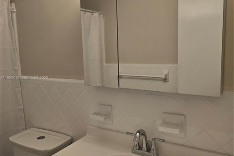 Apartment in Miami Beach, Florida 1 bedroom, 65.03 sq.m. № 1991348 - photo 14