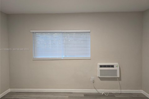 Apartment in Miami Beach, Florida 1 bedroom, 65.03 sq.m. № 1991348 - photo 9