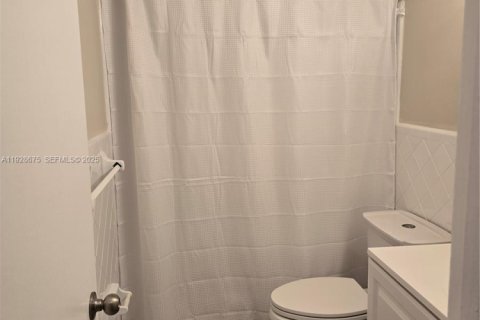 Apartment in Miami Beach, Florida 1 bedroom, 65.03 sq.m. № 1991348 - photo 13