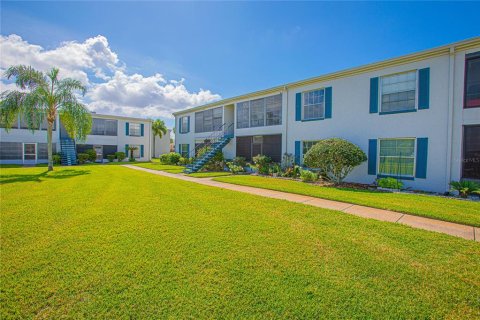 Condominio en venta en Kissimmee, Florida, 2 dormitorios, 81.01 m2 № 1519297 - foto 16