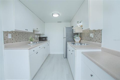Condominio en venta en Kissimmee, Florida, 2 dormitorios, 81.01 m2 № 1519297 - foto 7