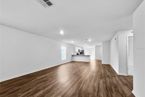 Casa en alquiler en Eagle Lake, Florida, 4 dormitorios, 146.97 m2 № 1894145 - foto 5