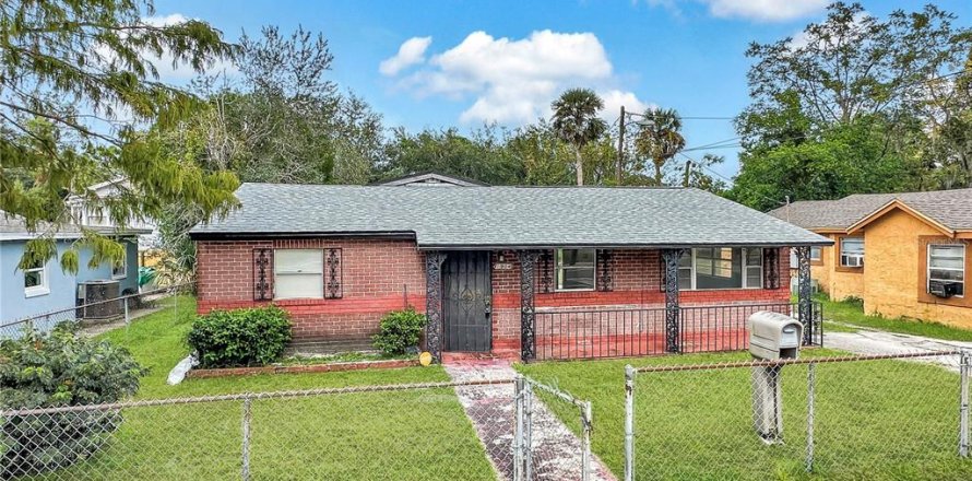 House in Sanford, Florida 3 bedrooms, 133.78 sq.m. № 1422478
