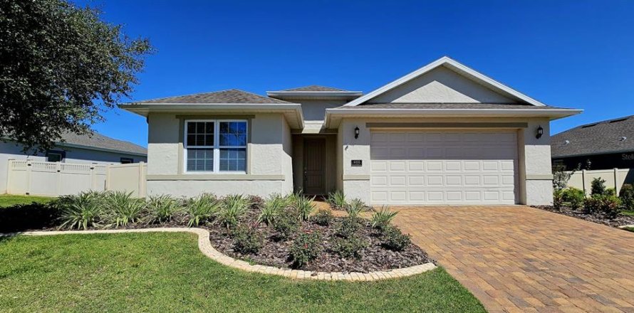 Villa ou maison à Howey-in-the-Hills, Floride 3 chambres, 151.43 m2 № 2416912
