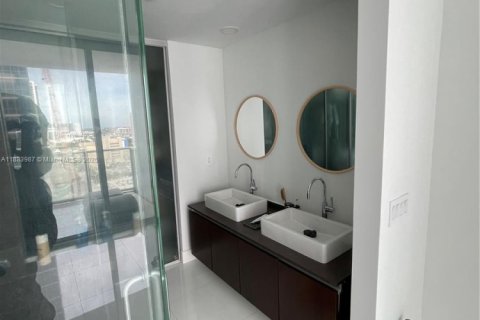 Condominio en venta en Miami, Florida, 1 dormitorio, 73.49 m2 № 1978533 - foto 9